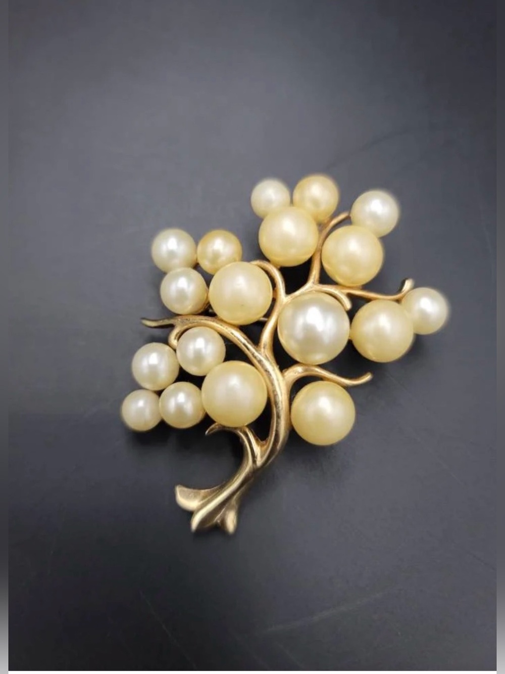 Vintage Faux pearl..Tree of Life Broach